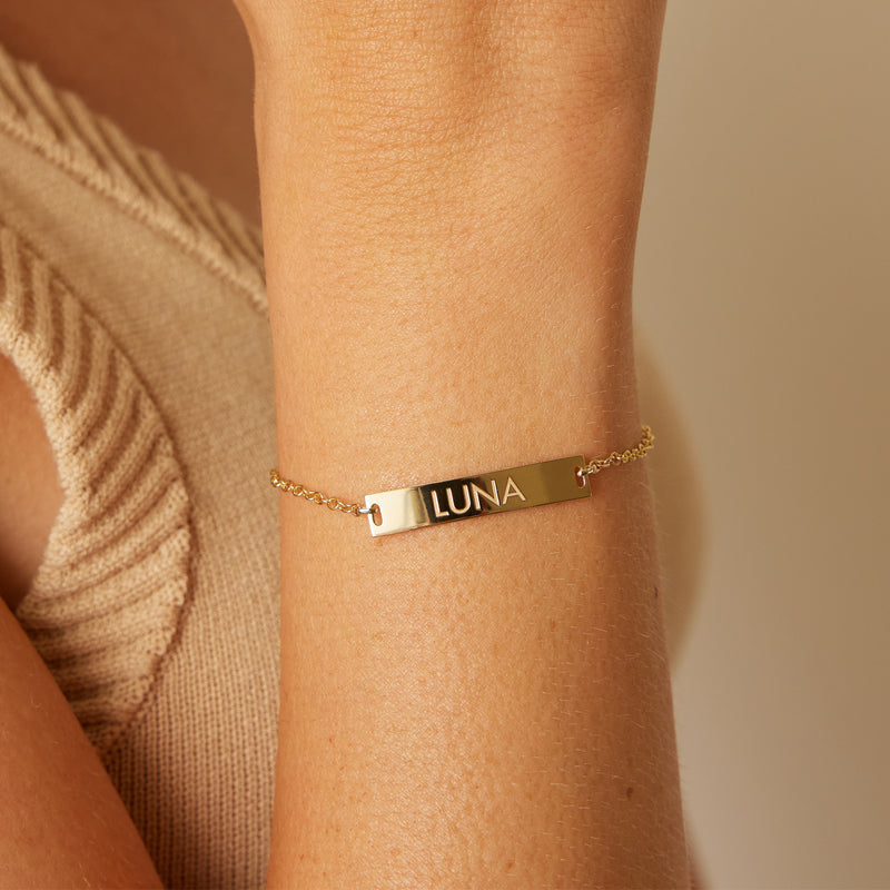 Signature Classic Engravable ID Bracelet