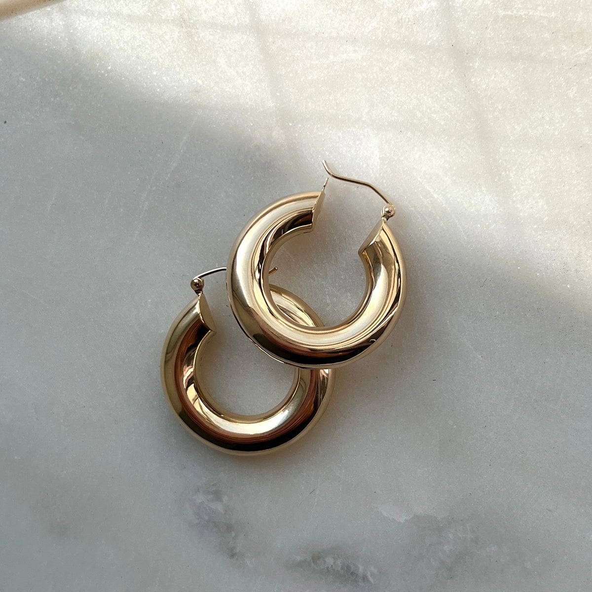 14K Gold 6mm Chunky Hoop Earrings – Baby Gold