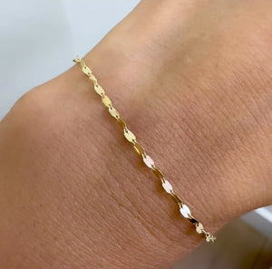 Demure Chain Bracelet